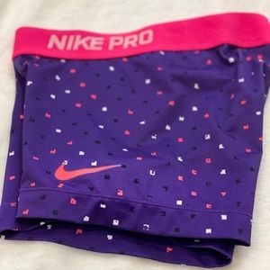 Nike pros size xs women’s NEVER WORN
